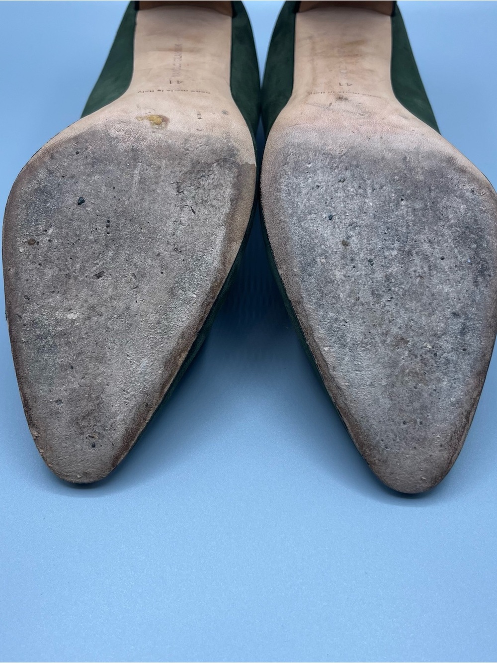 Manolo Blahnik Olive Green Suede Pointed-Toe Pumps Size IT41 US 10 - Picture 8 of 16